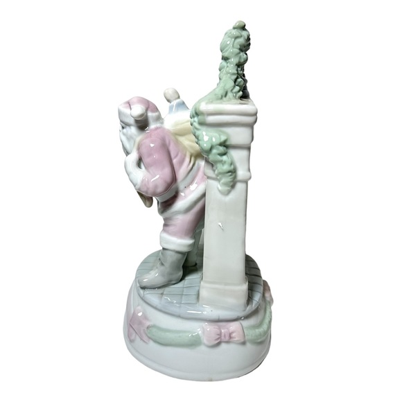 Holiday Classics 8" Handpainted Wind Up Music Santa Christmas Tablepiece Vintage - Picture 5 of 8